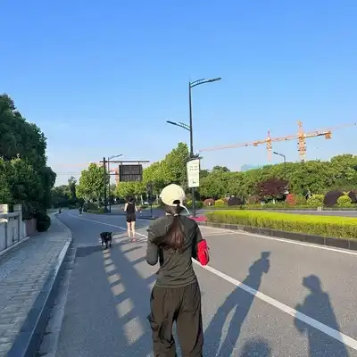 黄成